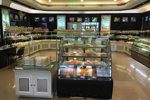 Shakes and Cakes photo 2